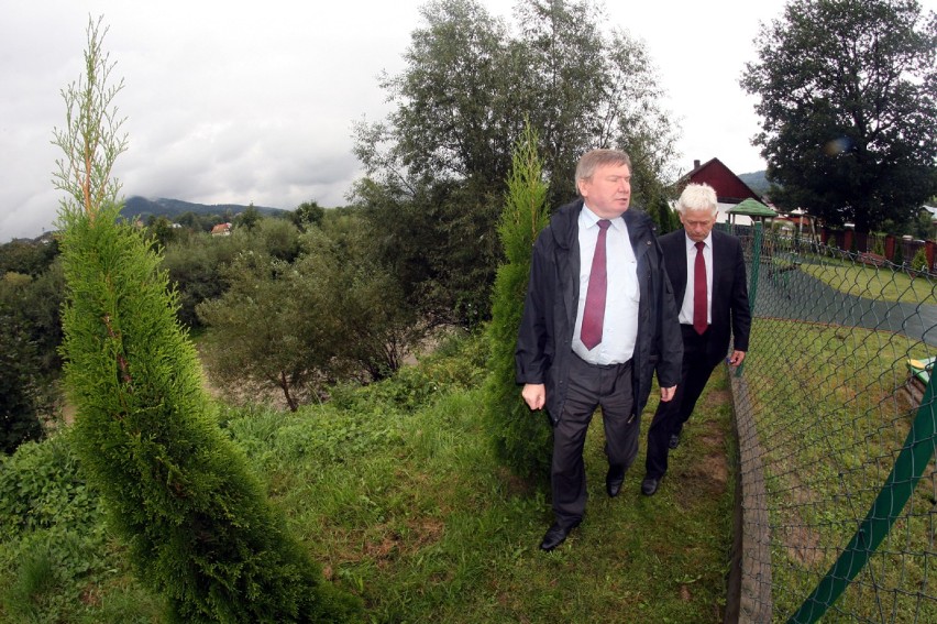 Boją się żyć nad urwiskiem