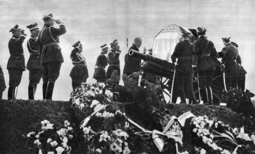 88. rocznica pogrzebu marszałka Józefa Piłsudskiego. Tak Kraków żegnał wodza narodu