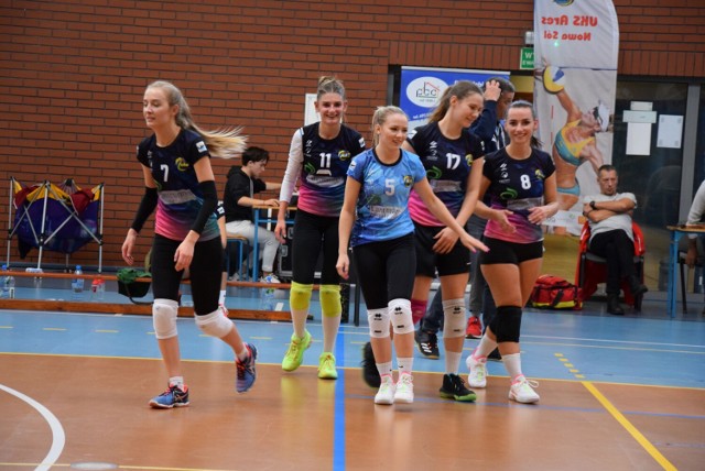 Otwarcie sezonu trzeciej ligi dolnośląsko-lubuskiej siatkówki kobiet. Mecz w Nowej Soli, 2 października o2021 r,