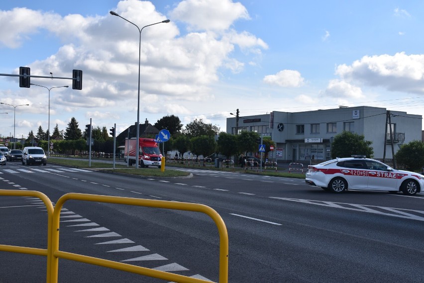 Gniezno. Zderzenie tira, busa i osobówki na ul. Poznańskiej [FOTO]