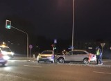 Kraksa w Zielonej Górze. Na ul. Sulechowskiej zderzyły się renault i nissan [ZDJĘCIE CZYTELNIKA]