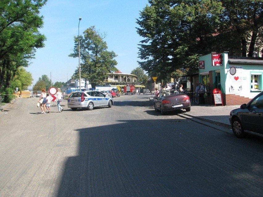 Przebudowa dworca autobusowego w Tarnowskich Górach. 30.08 znaleziono pocisk artyleryjny [ZDJĘCIA]