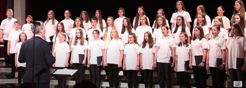 Koncert z okazji 15-lecia działalności wieluńskiego chóru 