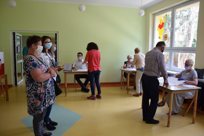 II tura wyborów prezydenckich. Mieszkańcy Pruszcza udali się do lokali wyborczych |ZDJĘCIA