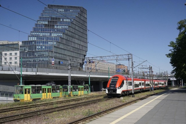 Kolej metropolitalna wystartowała