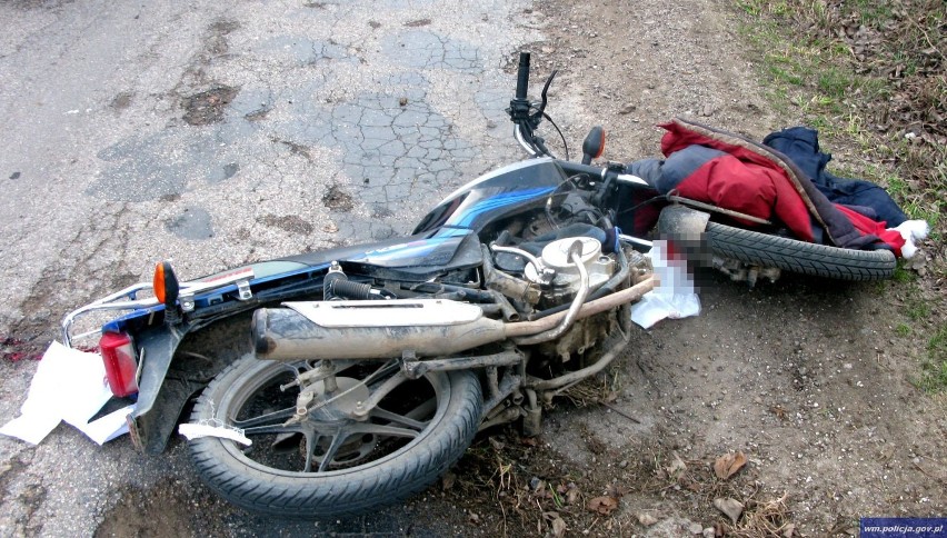 Wypadek w Boleszynie. Przewrócił się motorowerzysta