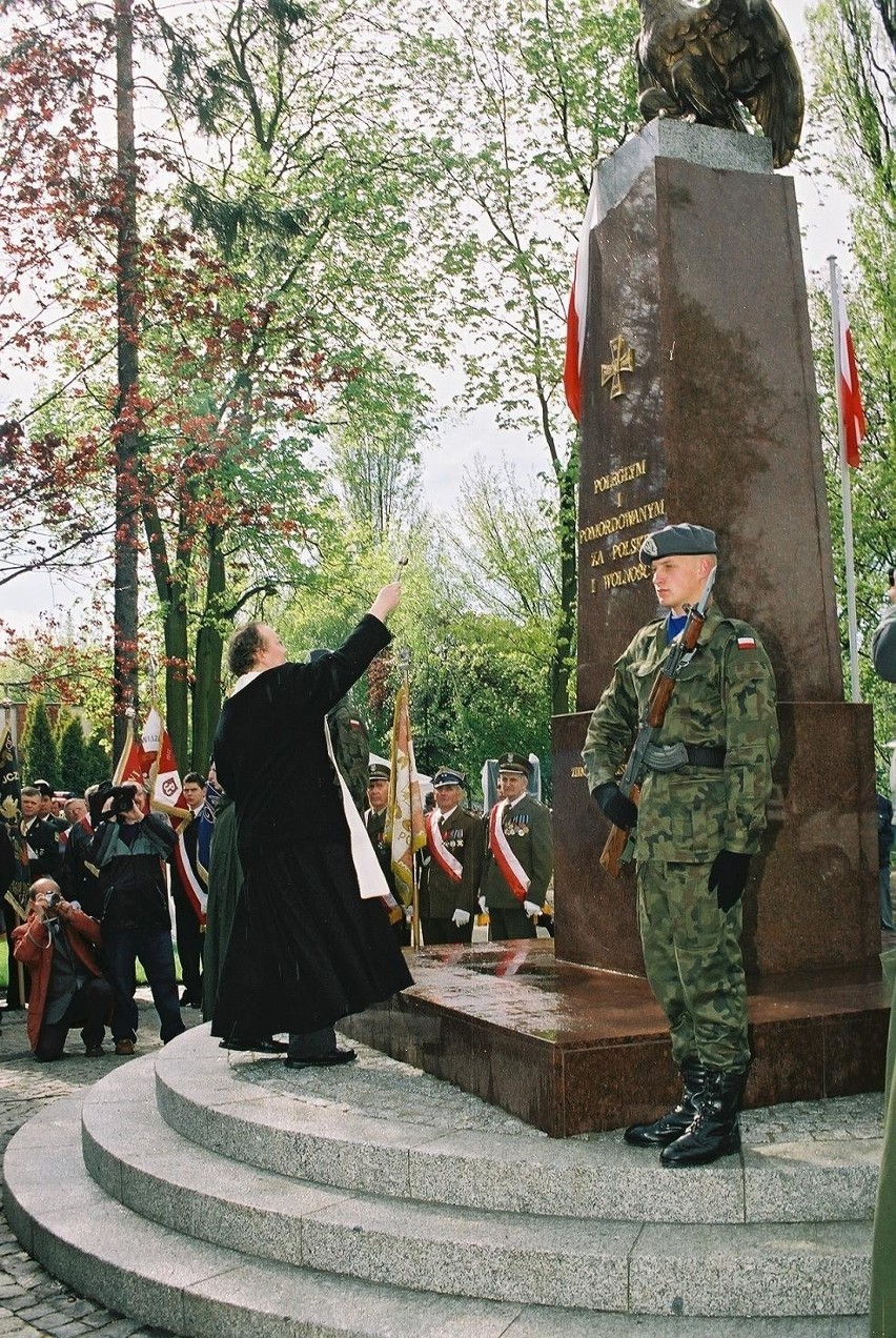 Parafia Nawiedzenia NMP w Chodzieży: Odchodzi proboszcz ks....