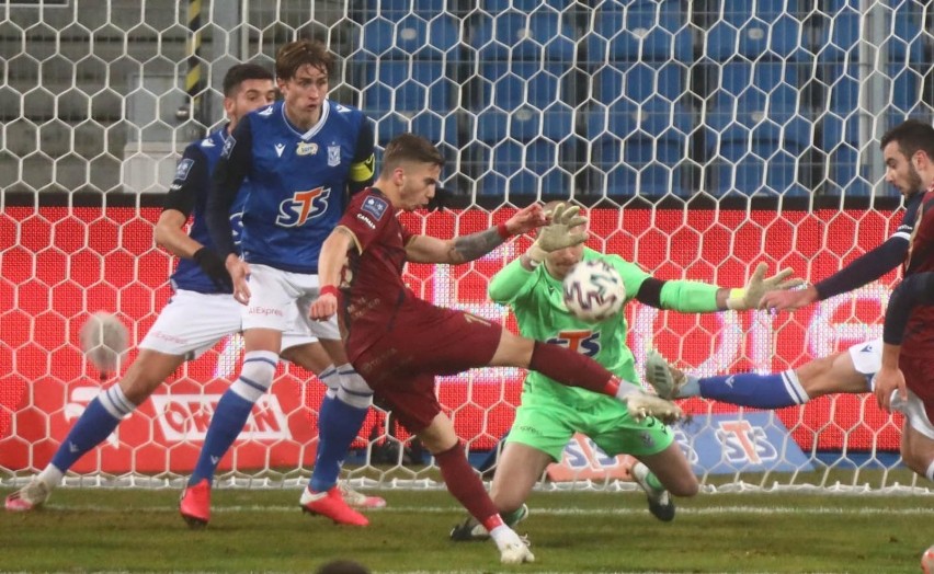 W grudniu Pogoń wygrała z Lechem w Poznaniu 4:0.