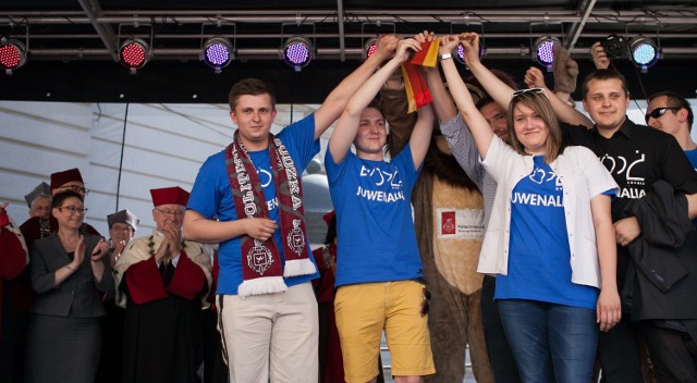 Juwenalia 2014 w Łodzi - pochód studentów na Piotrkowskiej