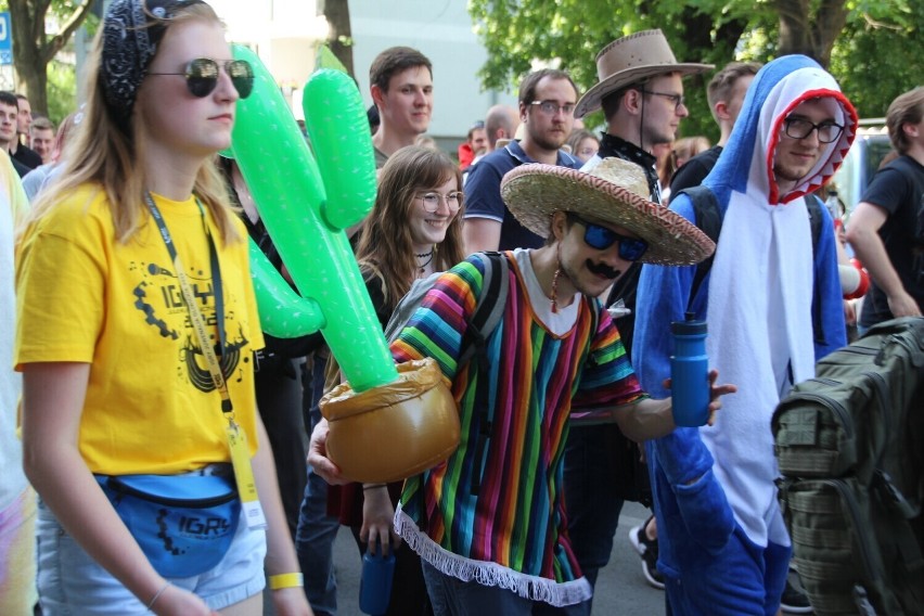 Najbardziej szalone stroje studentów podczas korowodu w Gliwicach! Zobacz te ZDJĘCIA