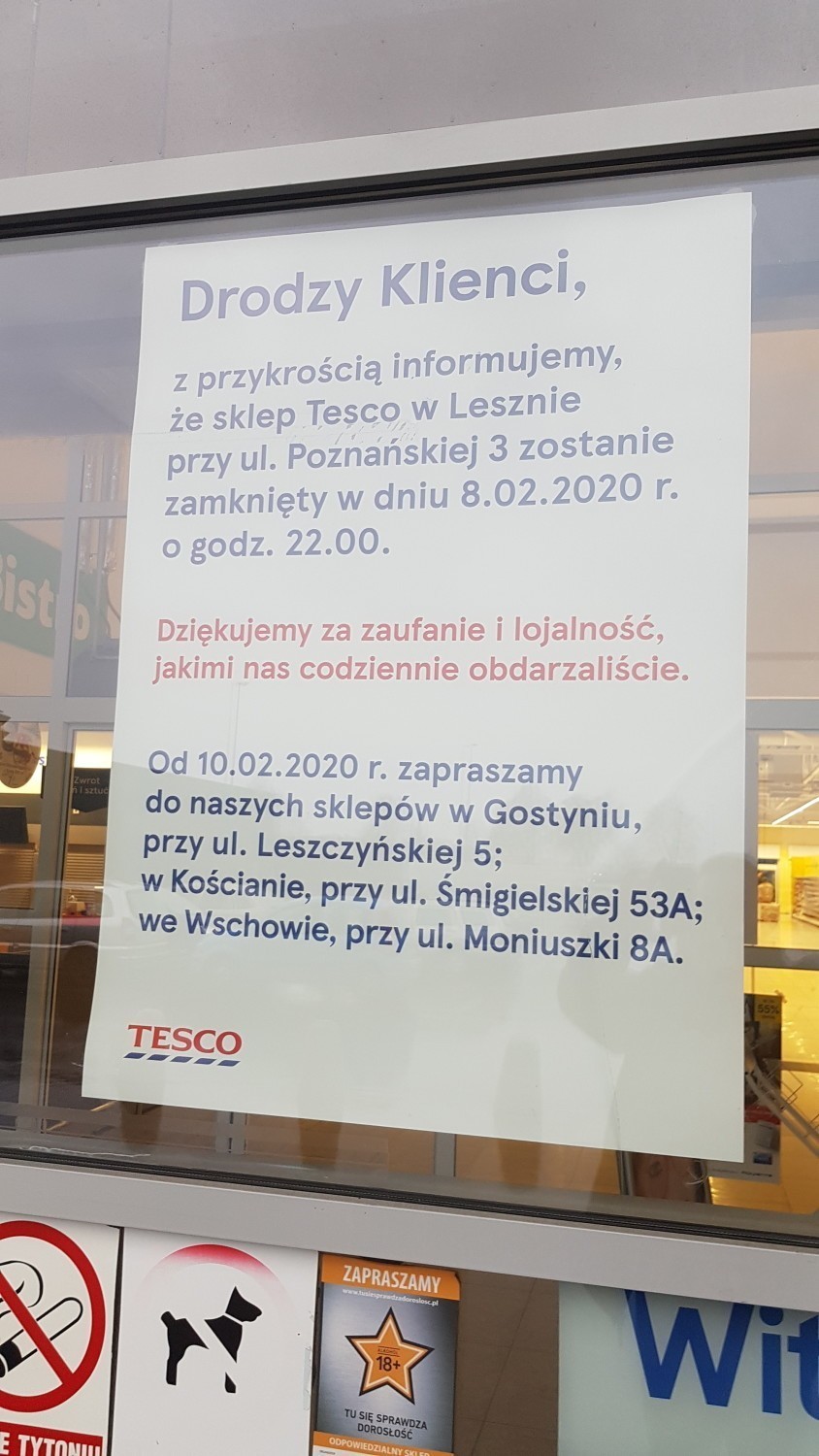 Tesco w Lesznie zlikwidowano na początku 2020 toku. Teraz ma tu powstać nowe centrum handlowe