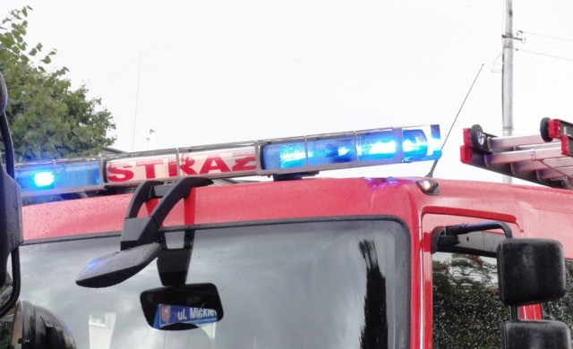 W Kalwarii Zebrzydowskiej, na ulicy Sadowej, strażacy interweniowali we wczesnych godzinach rannych 15 listopada 2020.