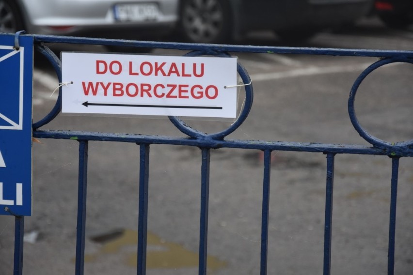 WYBORY 2018: mieszkańcy Wągrowca oddają głosy 