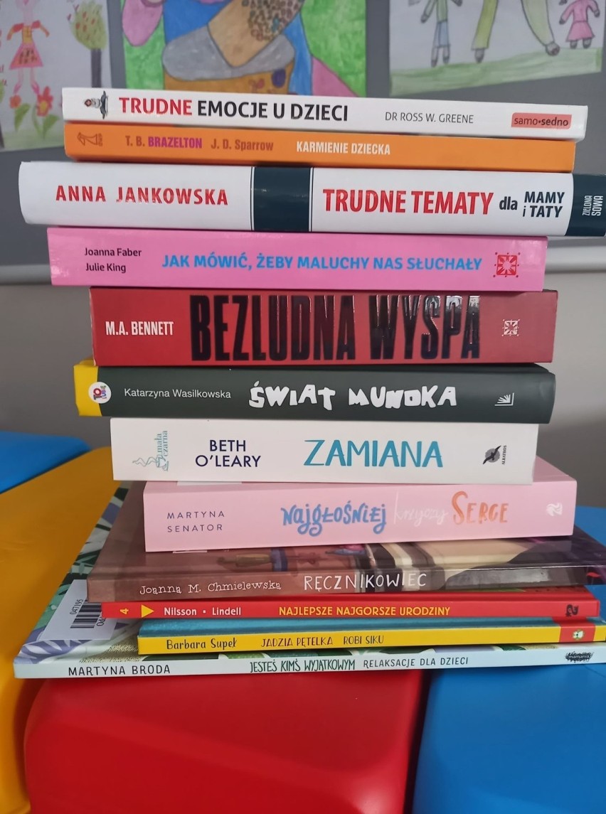 Biblioteka Publiczna Miasta i Gminy Łapy ma 1742 czytelników...
