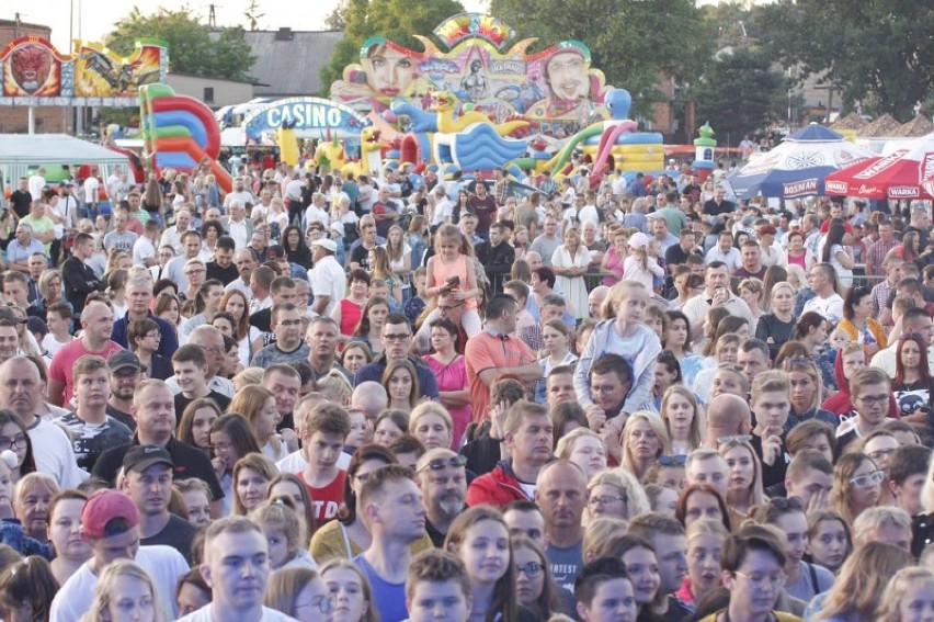 Sylwia Grzeszczak Szybko rozgrzała  publiczność, a emocje nie opadły ani na moment, do ostatniego bisu  podczas Dni Tuliszkowa .