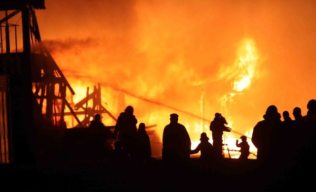 8.02.2009 Pożar lokalu Copacabana na plaży w Sopocie