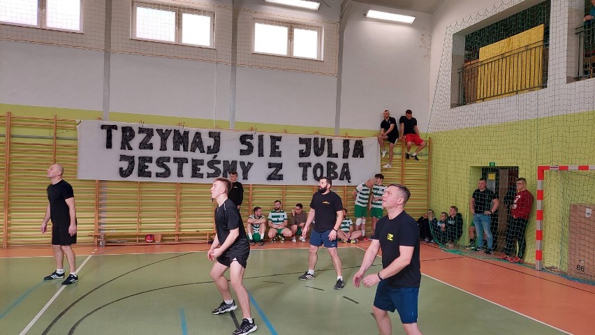 W Sierakoścach rozegrano charytatywny turniej siatkówki. Wszystko dla chorej 14-letniej Julii z gminy Fredropol [ZDJĘCIA]