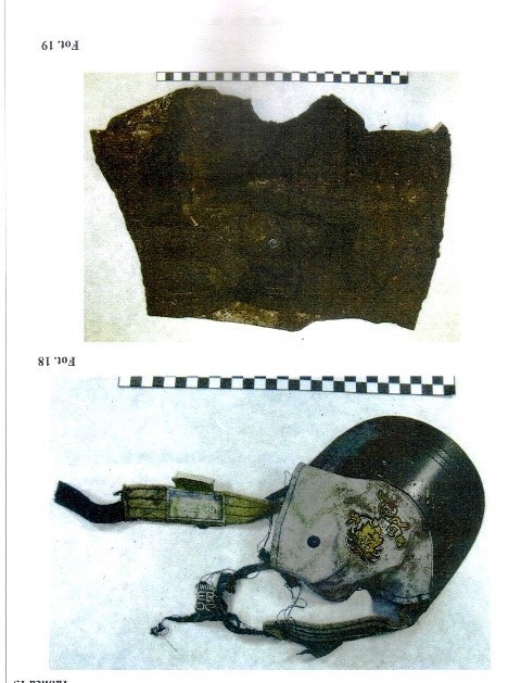 Zdjęcia przedmiotów znalezionych przy szczątkach