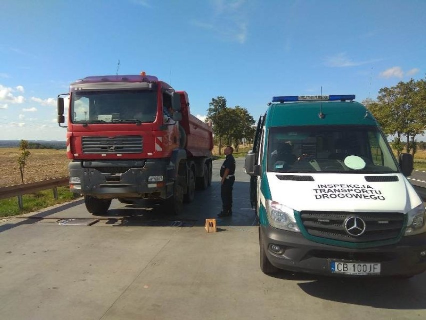 Przeładowane ciężarówki rozjeżdżały drogę pod Bydgoszczą. Będzie kara