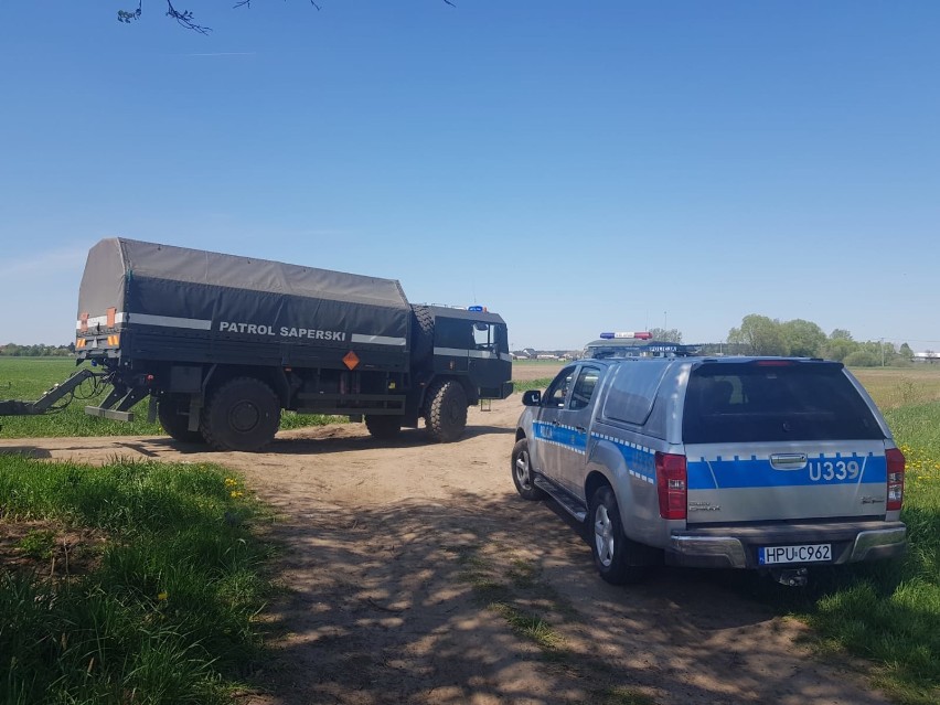 Niewybuch w Budzyniu. Na miejscu policja i patrol saperski [ZDJĘCIA]