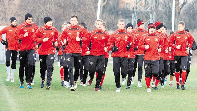 Grupa piłkarzy Widzewa trenująca w Kleszczowie ma powiększyć się o testowanych napastników