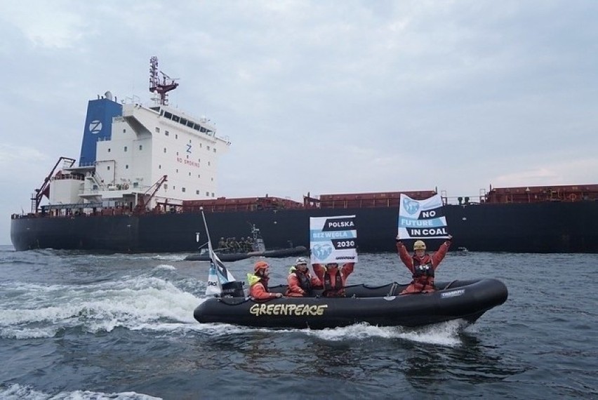 Protest Greenpeace w Porcie Gdańsk. Aktywiści staną przed sądem. Chodzi o wydarzenia z września 2019 roku