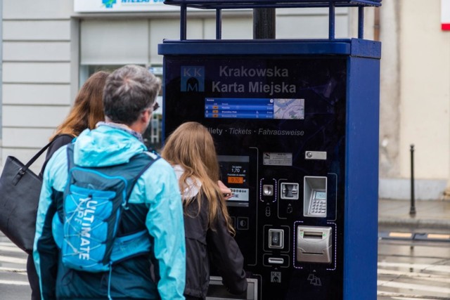 Podwyżka cen bilet&oacute;w za przejazd komunikacją miejską w Krakowie staje się faktem. Wojewoda nie uchylił uchwały i ta wejdzie w życie 1 lutego 2021 roku