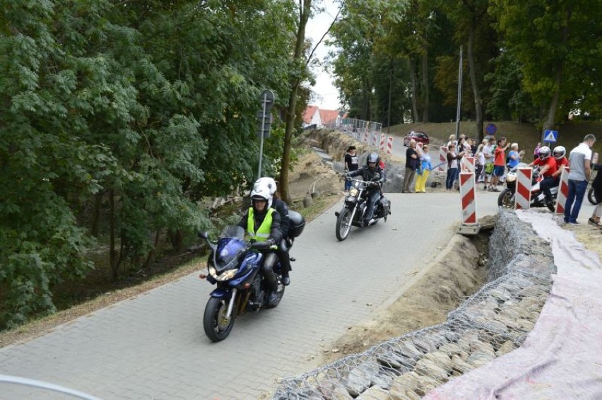 Parada motocykli przez Sztum - Nowowiejskiego