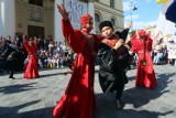 Międzynarodowe Spotkania Folklorystyczne w Lublinie. Barwna parada przeszła przez centrum miasta. Zobacz zdjęcia i wideo