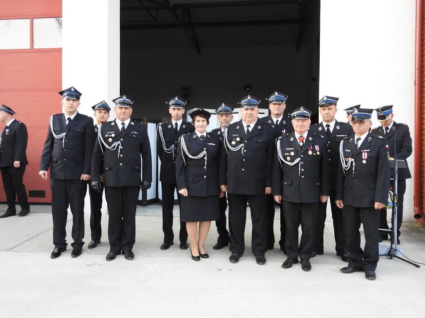 OSP w Głuchowie obchodziła swoje 75 - lecie! Jednostka podczas jubileuszu otrzymała kluczyki do nowego wozu bojowego