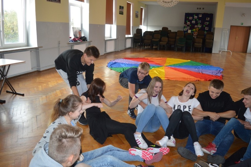 Uczniowie ZSRCKU Kościelec integrowali się z wychowawcami