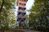 Na Górze Siemierzyckiej wybudowano nową wieżę widokową. Stare tablice wprowadzają w błąd