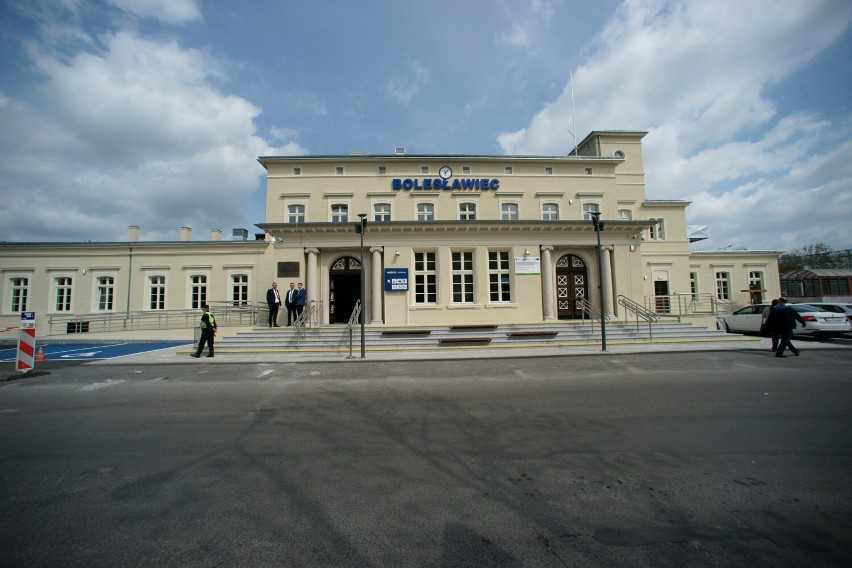 Dworzec w Bolesławcu oficjalnie otwarty. Wspaniała metamorfoza- nowoczesność połączona z historycznymi detalami