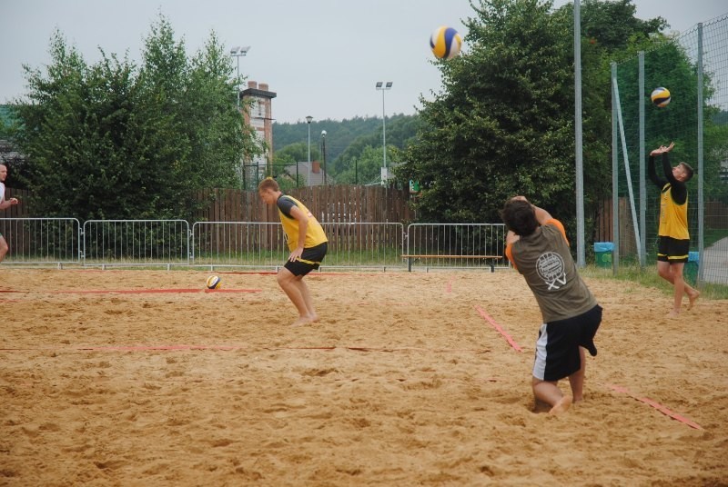 Turniej siatkówki plażowej w Cichowie - w zawodach udział...