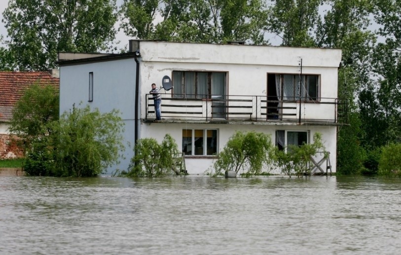 Ewakuacja Starego Otoku i fala kulminacyjna w Oławie (ZDJĘCIA)