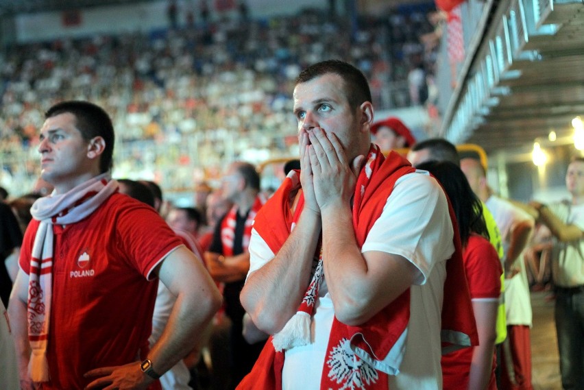Zobacz, jak lublinianie kibicowali Polakom w meczu z Czechami (ZDJĘCIA, WIDEO)