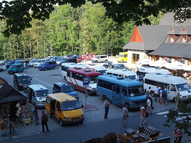 Ekologiczne autobusy jeździłyby do Kuźnic, gdzie w szczycie sezonu panuje ogromny tłok