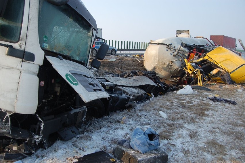 Tragiczny wypadek na autostradzie A4. (ZOBACZ ZDJĘCIA)