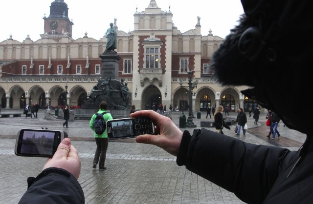 W komórce znajdziemy wiele cennych informacji o mieście