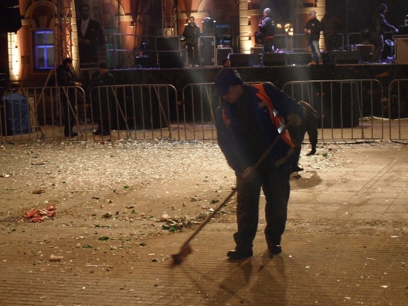 Sprzątanie po sylwestrze w Częstochowie