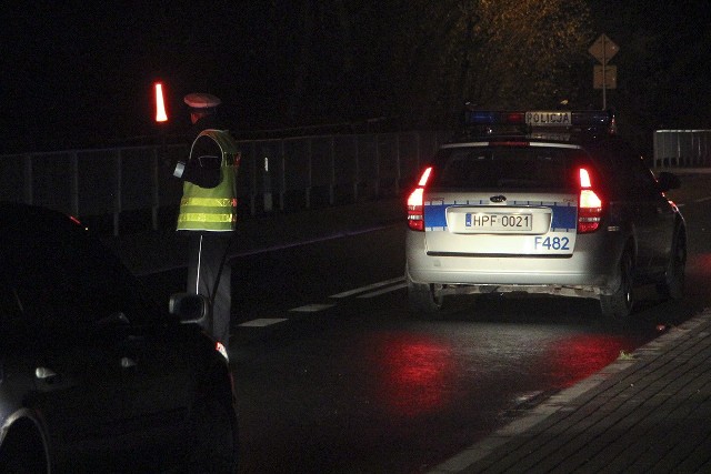 Policja wyjaśnia okoliczności tragicznego potrącenia pieszego w Rawie Mazowieckiej