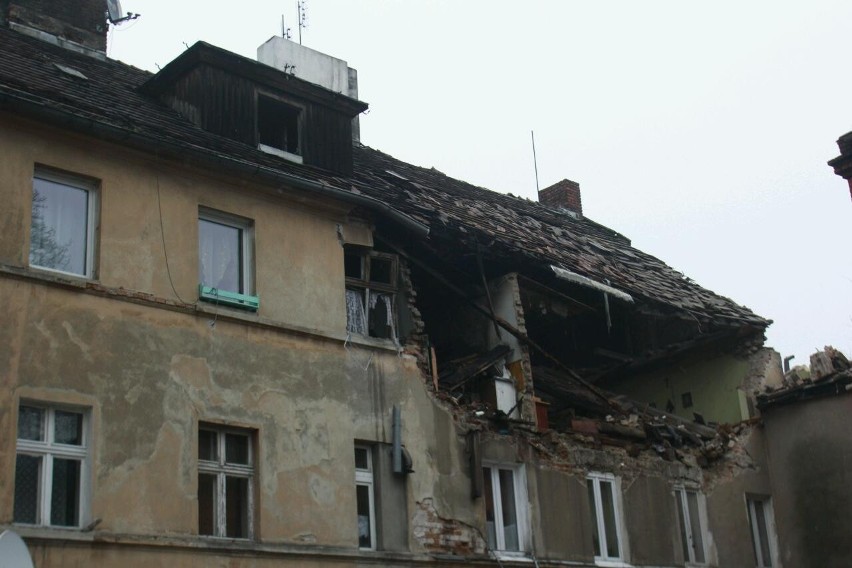 Nocny wybuch gazu na Kurkowej: 1 osoba ranna, 21 ewakuowanych (ZDJĘCIA)