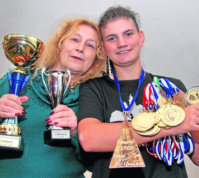 Kajakarka Magda Jach  (na zdj. z mamą)  marzy o olimpiadzie