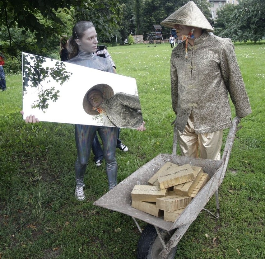 Festiwal Szekspirowski 2011 w Gdańsku: Happening przed rozpoczęciem budowy teatru (ZDJĘCIA)