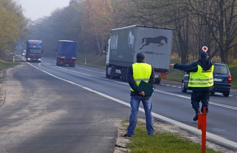 Poznań wypowiada wojnę TIR-om! [ZOBACZ WAŻENIE TIR-a]