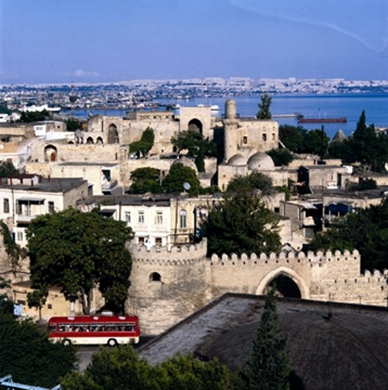 Widok na starą część Baku