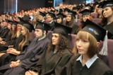 Absolwenci Uniwersytetu Medycznego otrzymali dyplomy [ZDJĘCIA+FILM]