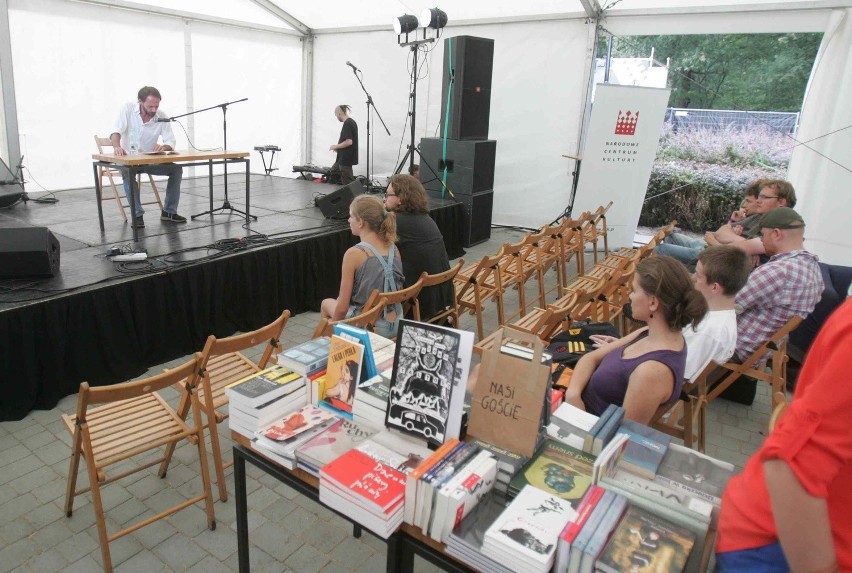 OFF Festival 2012 to nie tylko muzyka. Działa także Kawiarnia Literacka
