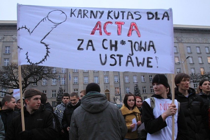 Protest przeciwko ACTA w Katowicach [ZDJĘCIA i WIDEO]