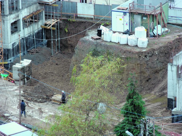 Plac budowy przy ulicy Świdzińskiego w Krynicy-Zdroju